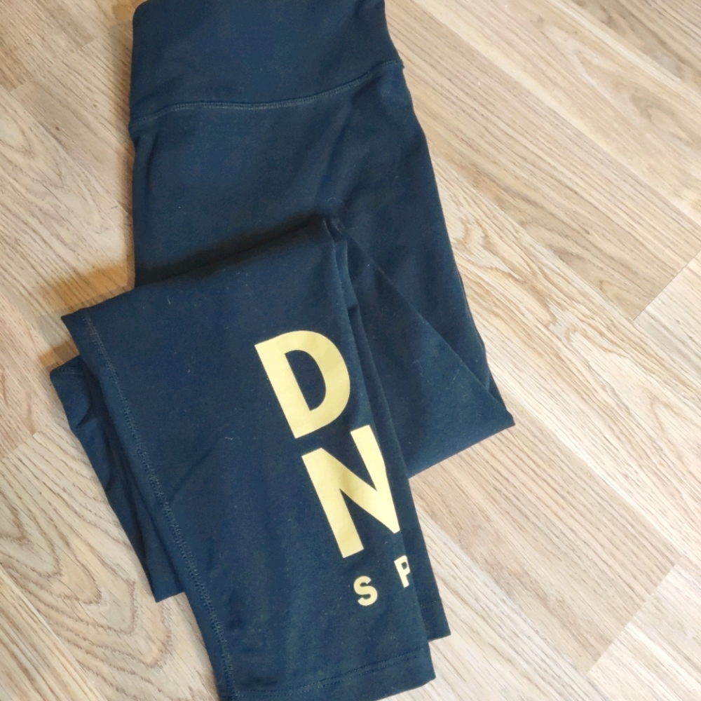 DKNY black leggings